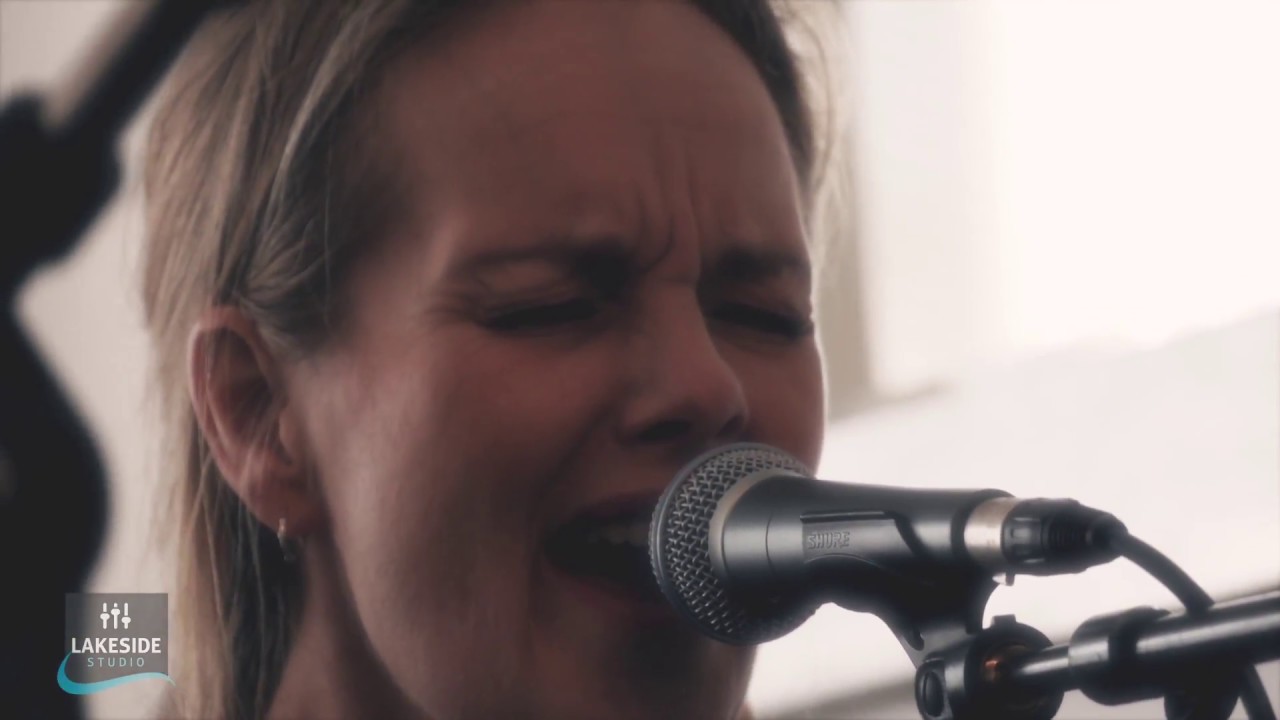 Scars to your beautiful - Marlayne - Acoustic - Livingroom Concert
