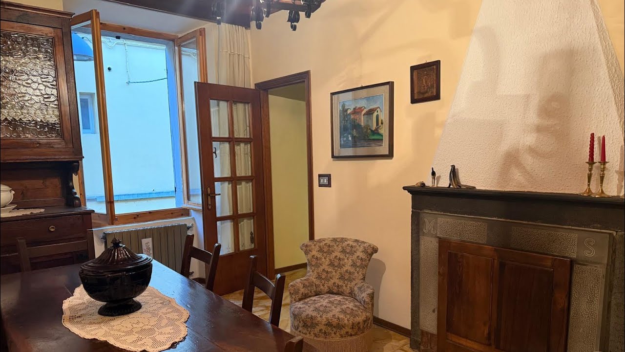 IN VENDITA / a Borgo Val di Taro (Parma). 4 locali più servizi e solai. 137mila Euro. In esclusiva.