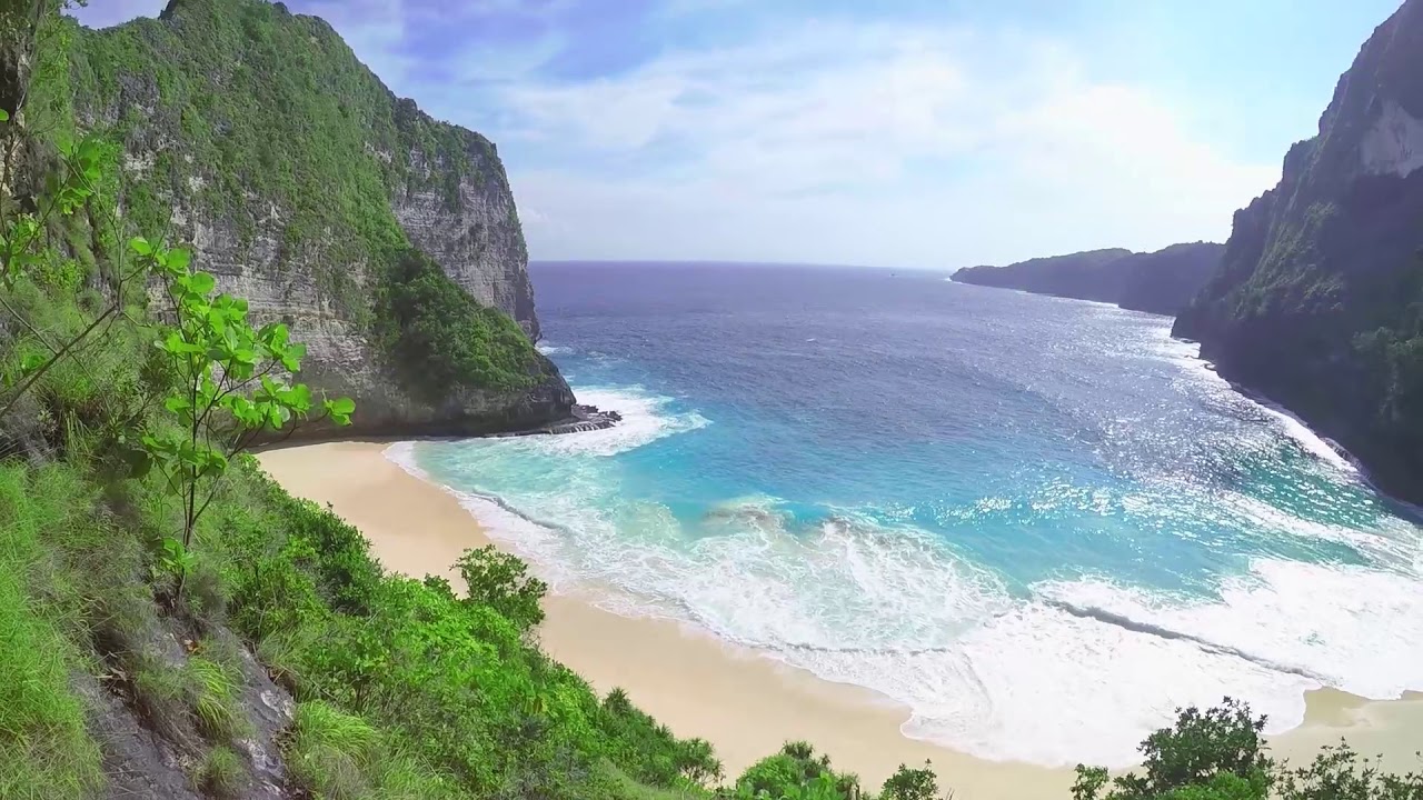 NUSA PENIDA Day 1 - Exploring The Blue Hidden Beach Paradise Kelingking & Crystal Bay