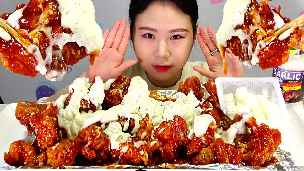 처갓집 슈프림 치킨에 갈릭소스 듬뿍 먹방 Mukbang