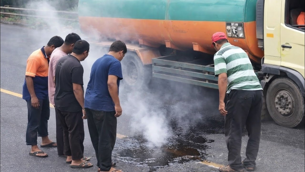 Truck tangki muatan CPO meluncur supir panik di pandu Bang Tampu 