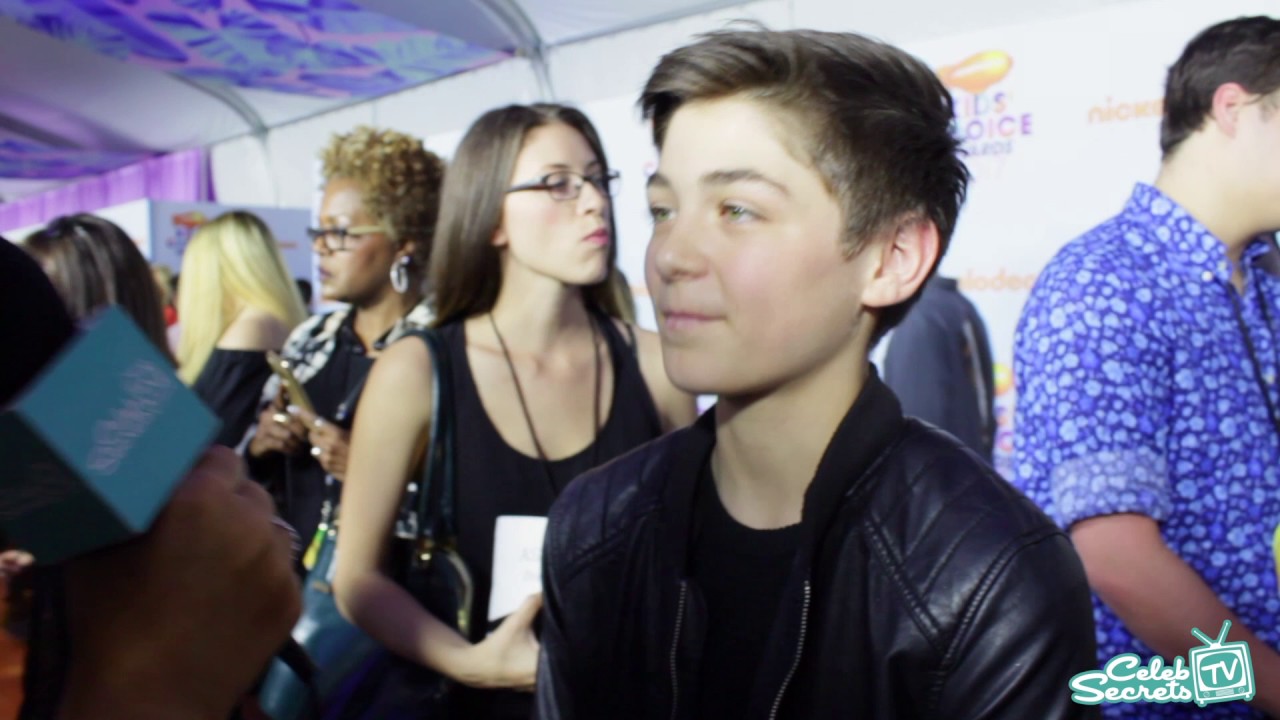 Asher Angel Interview: 2017 Kids' Choice Awards | CELEB SECRETS