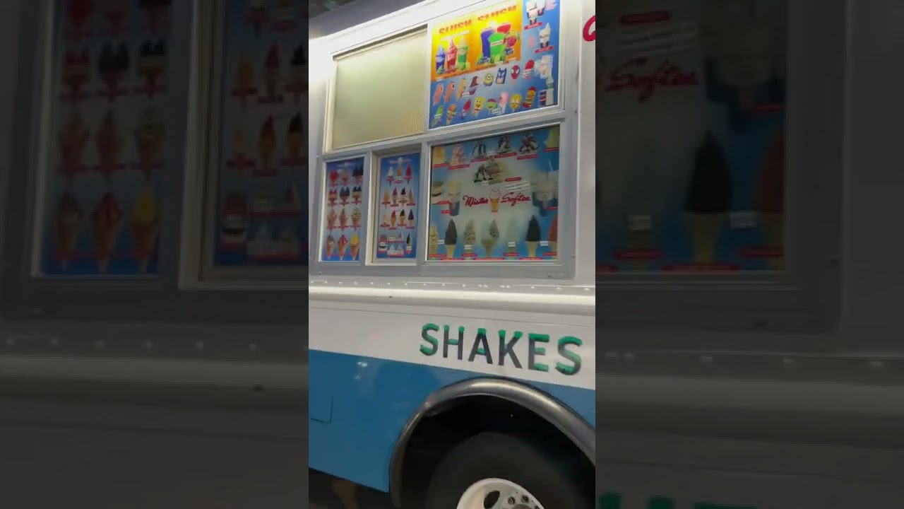 Mister Softee - South Ozone Park - Queens - New York - NYC - Ice Cream Truck - Night