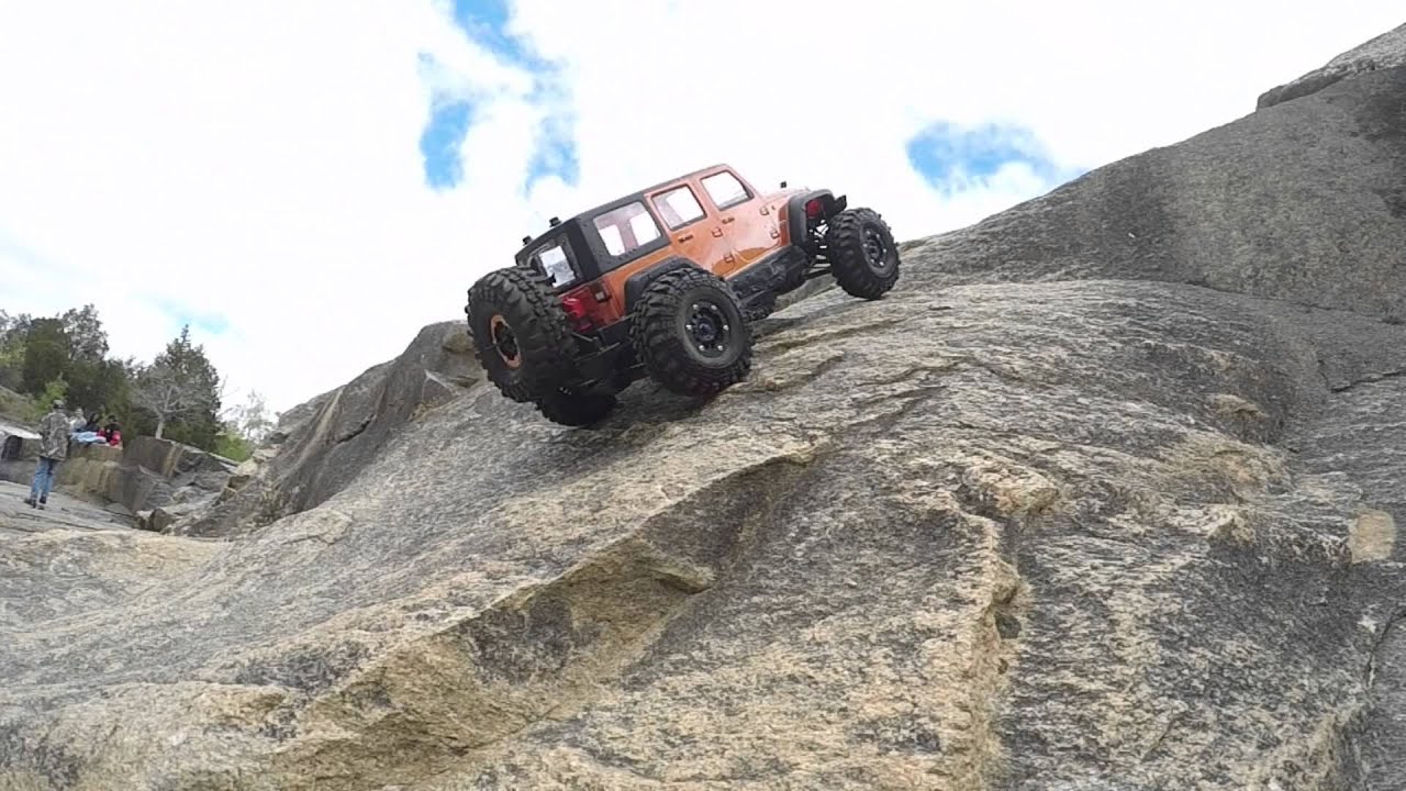 Traxxas Summit LT Jeep at Flat Rock Park, Columbus GA.  27 Mar 2015