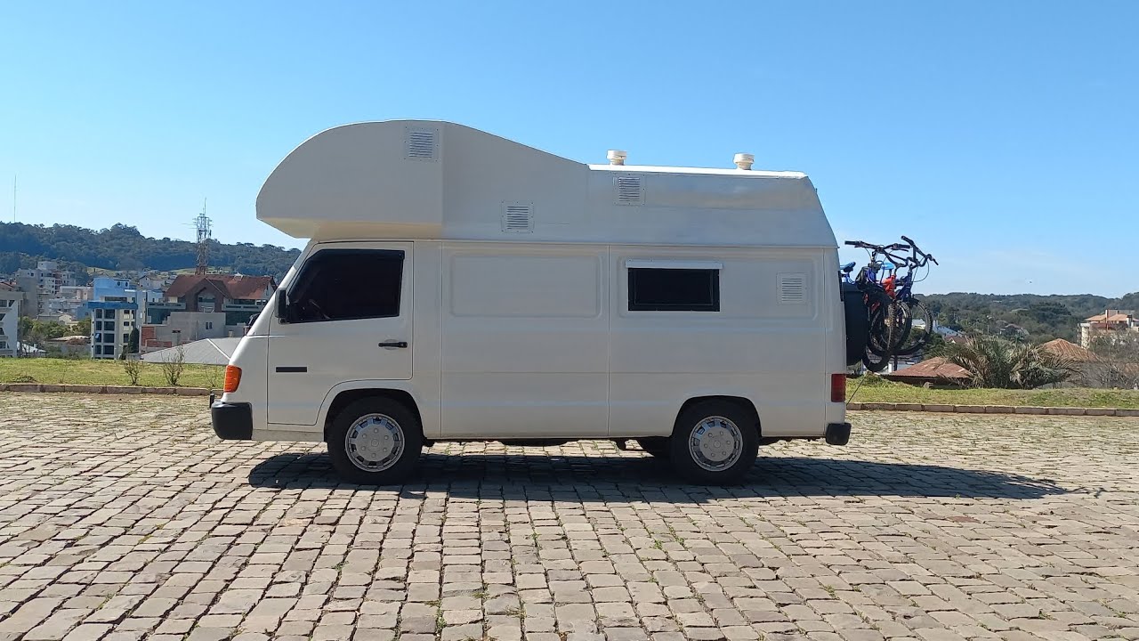 Motorhome  MB180D
