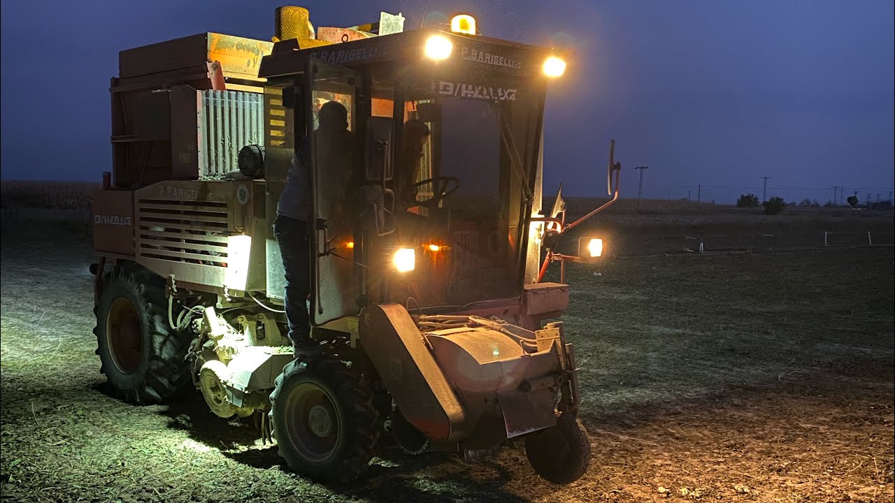 KENDİ YÜRÜR TEK SIRALI PANCAR HASAT MAKİNASI