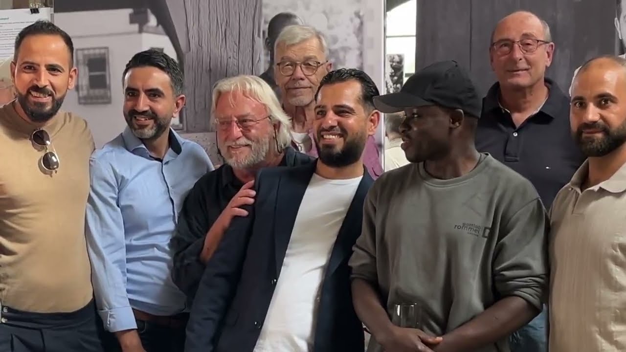 ANGEKOMMEN - Die Vernissage einer Foto-Ausstellung
