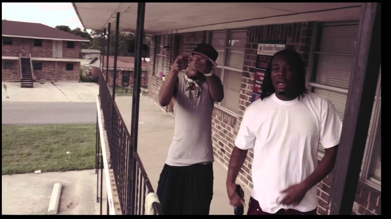 Randy Bee feat. Lil Hood - I Dont Believe These Niggaz