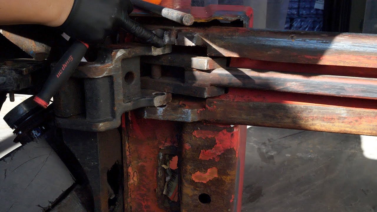 Getting out rusted parts