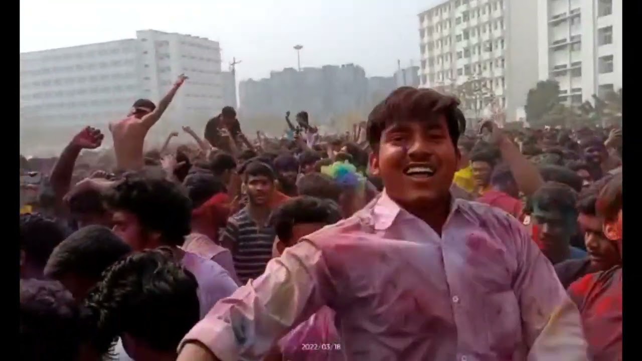 HOLI | HOLI IN CHANDIGARH UNIVERSITY | CHANDIGARH UNIVERSITY HOLI CELEBRATION | #holi #chandigarh