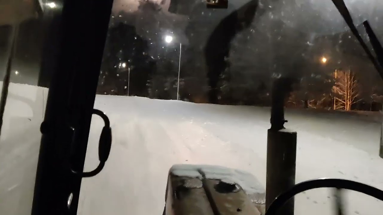 Traktori linttaa Koskenkorva 22/23