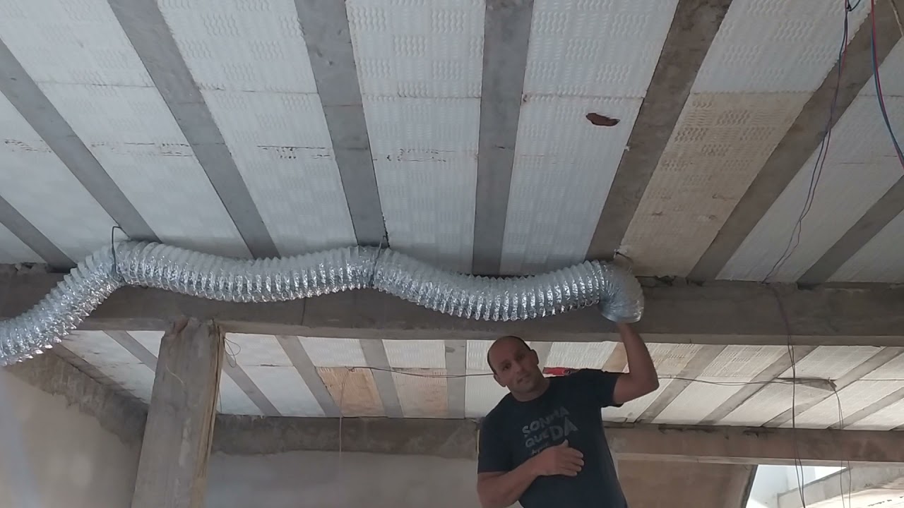 instalação do duto da coifa