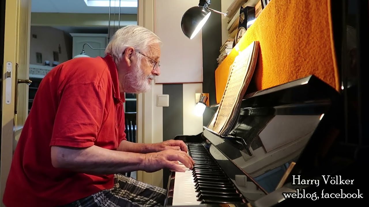 Kuhlau -  Sonatine op 20 no 1-  mov 1, 2 and 3 - total -  piano -  Harry Völker