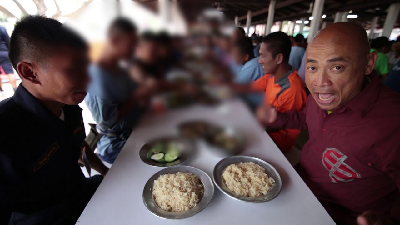 คนล้นคุก :บ้านกำแพงสูง
