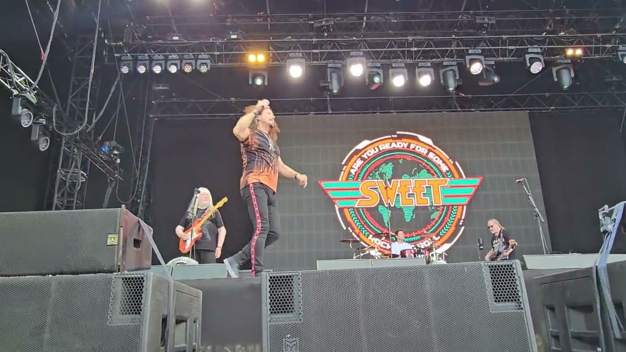 Ballroom Blitz. Sweet. Retro C Trop Festival, Tilloloy, France. 28th June 2025