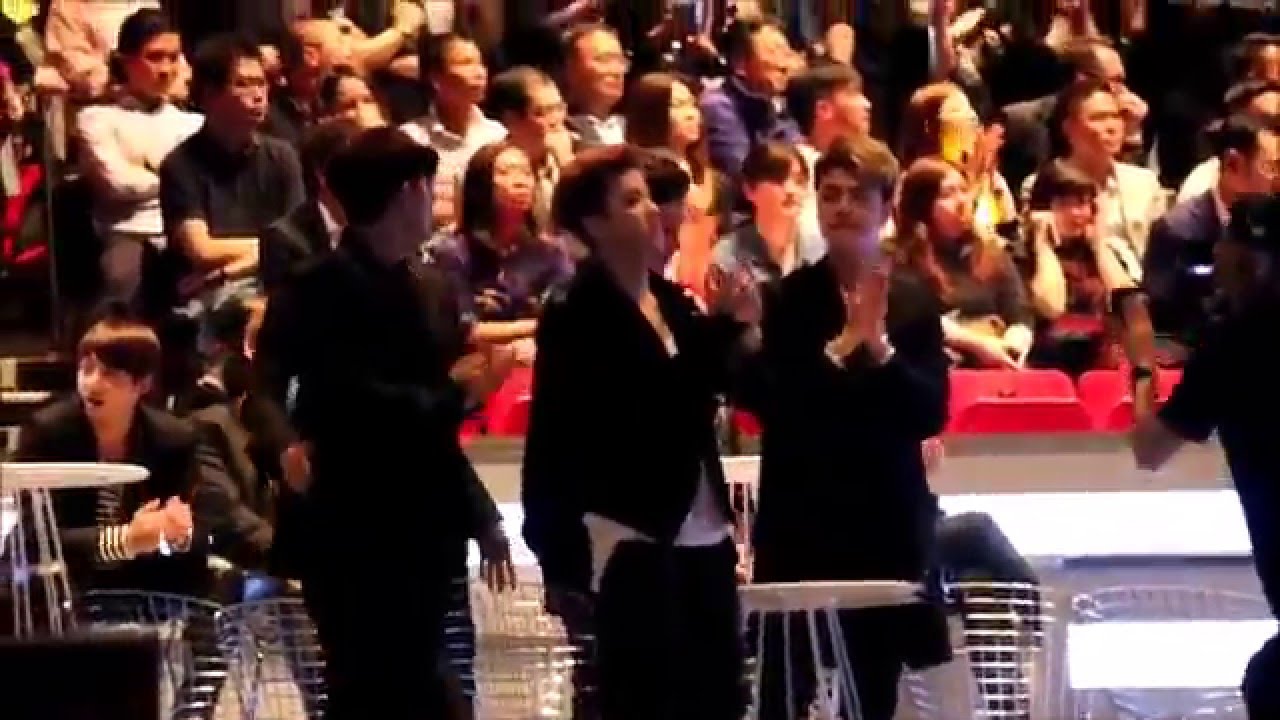 120315 Artists' reaction to 2NE1's Performance at the 2015 MAMA Awards