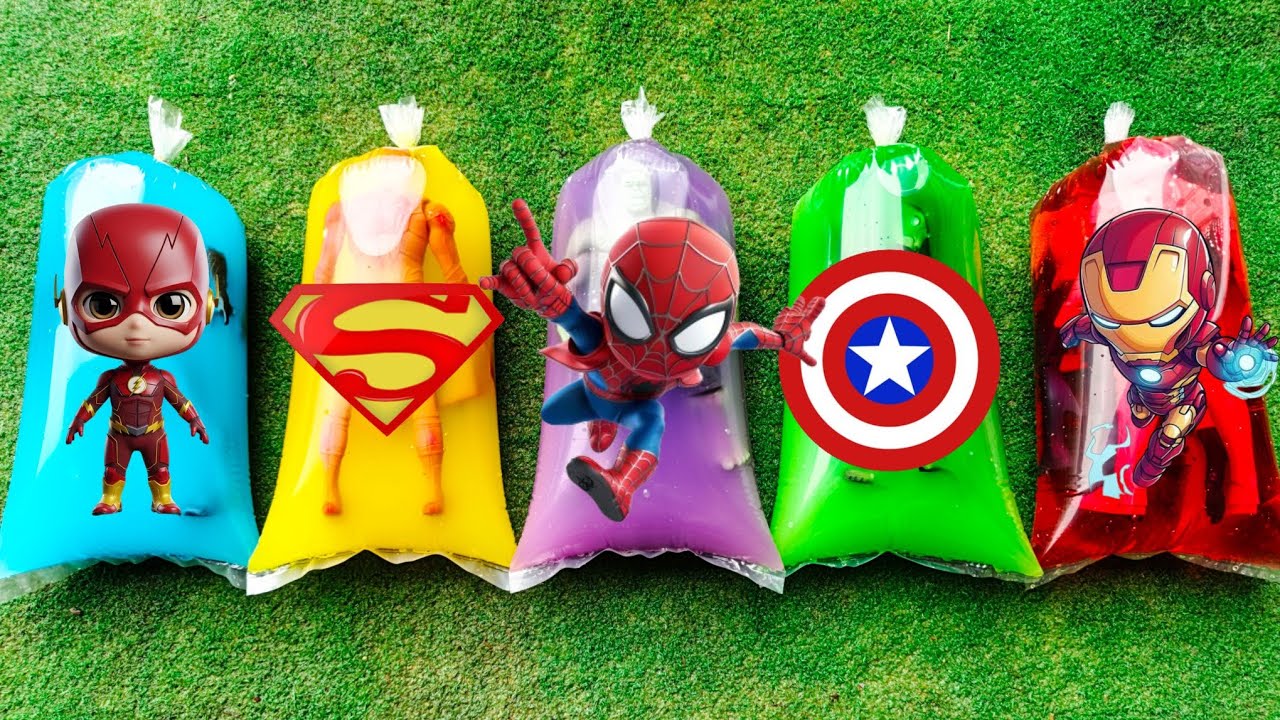 MARVEL AVENGERS: Superman, Ironman, Hulk, Venom, Blackpanther, Spiderman, Deadpool, Flash, Falcon