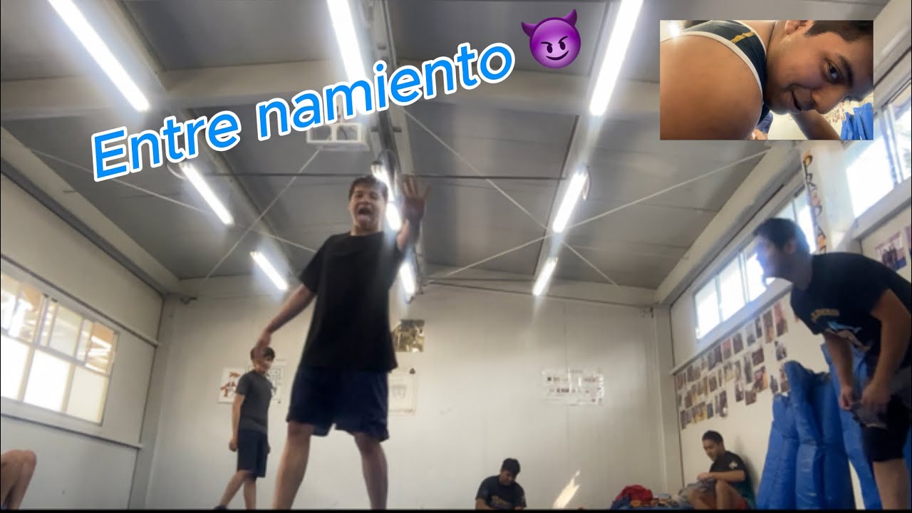 Entrenamiento de lucha en prepa 7 😈