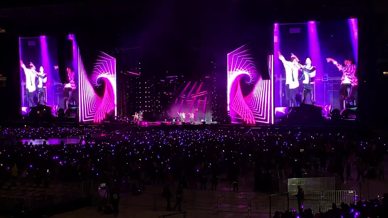 AIRPLANE PT.2 BTS CITIFIELD FANCAM