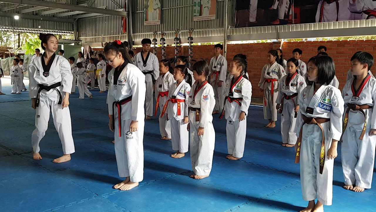 2018 Run Away Baby - CLB Taekwondo Văn Lý (1)