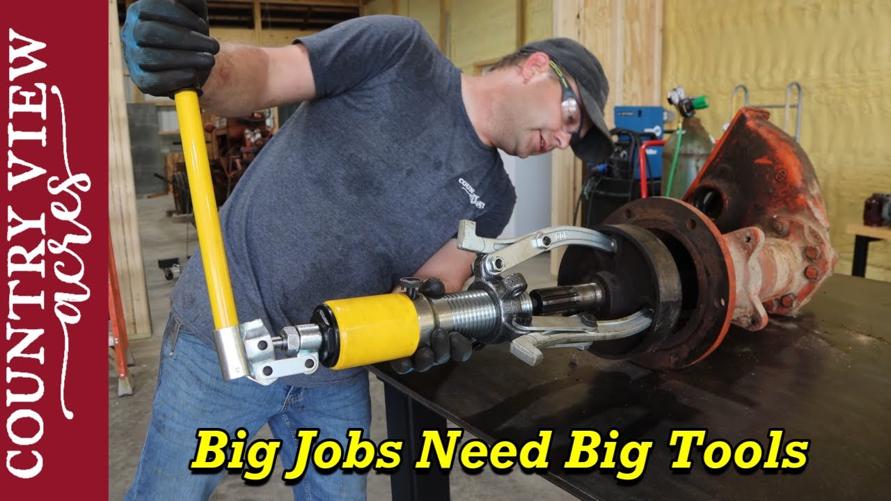 I'm Having Trouble Tearing Apart the Allis Chalmers D17.  So I bought some Bigger Tools.