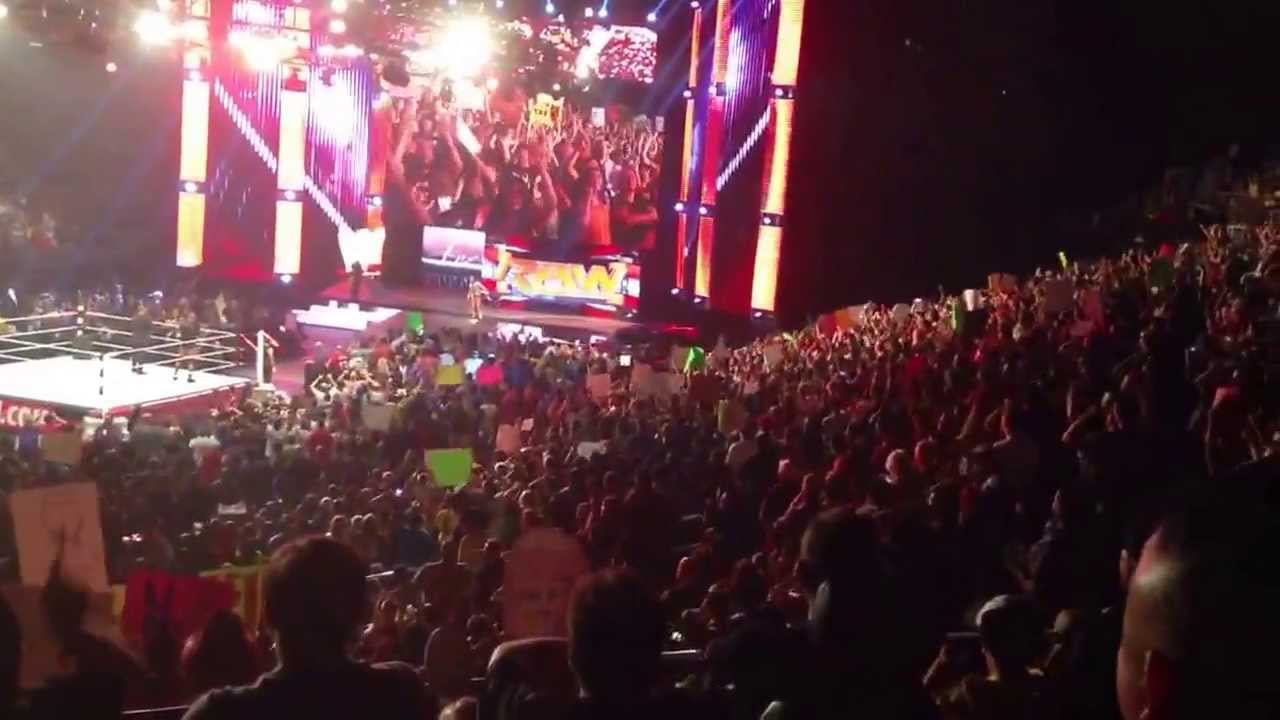 AMAZING Daniel Bryan YES chants!