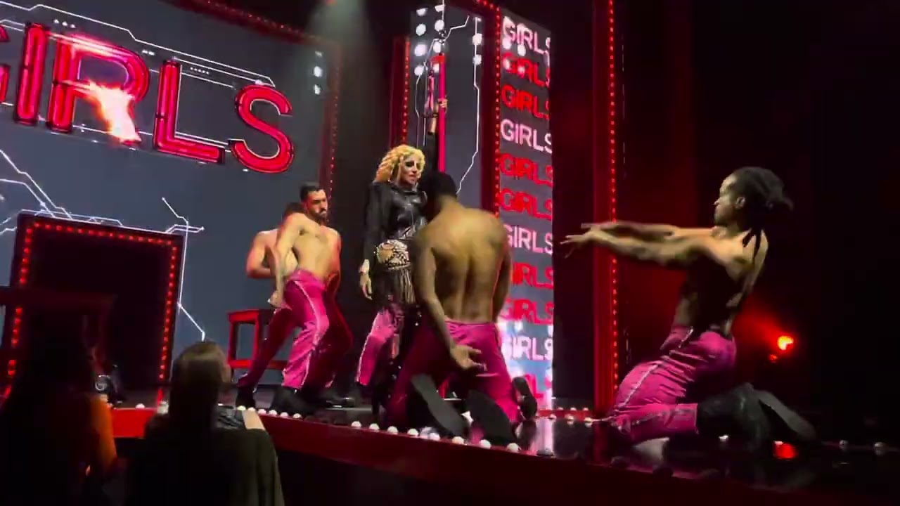 Yara Sophia - Drag Race Live 10/23