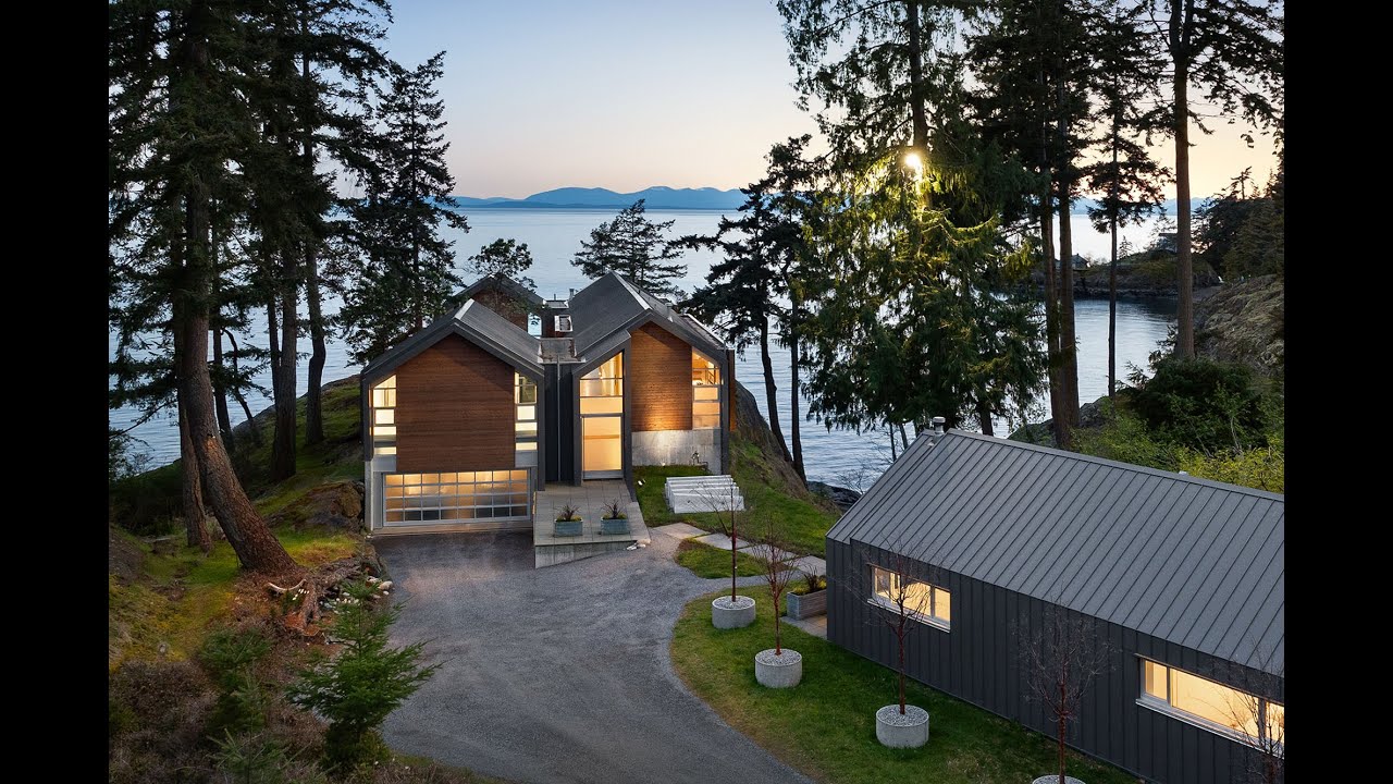 931 Ocean Park Lane, Bowen Island