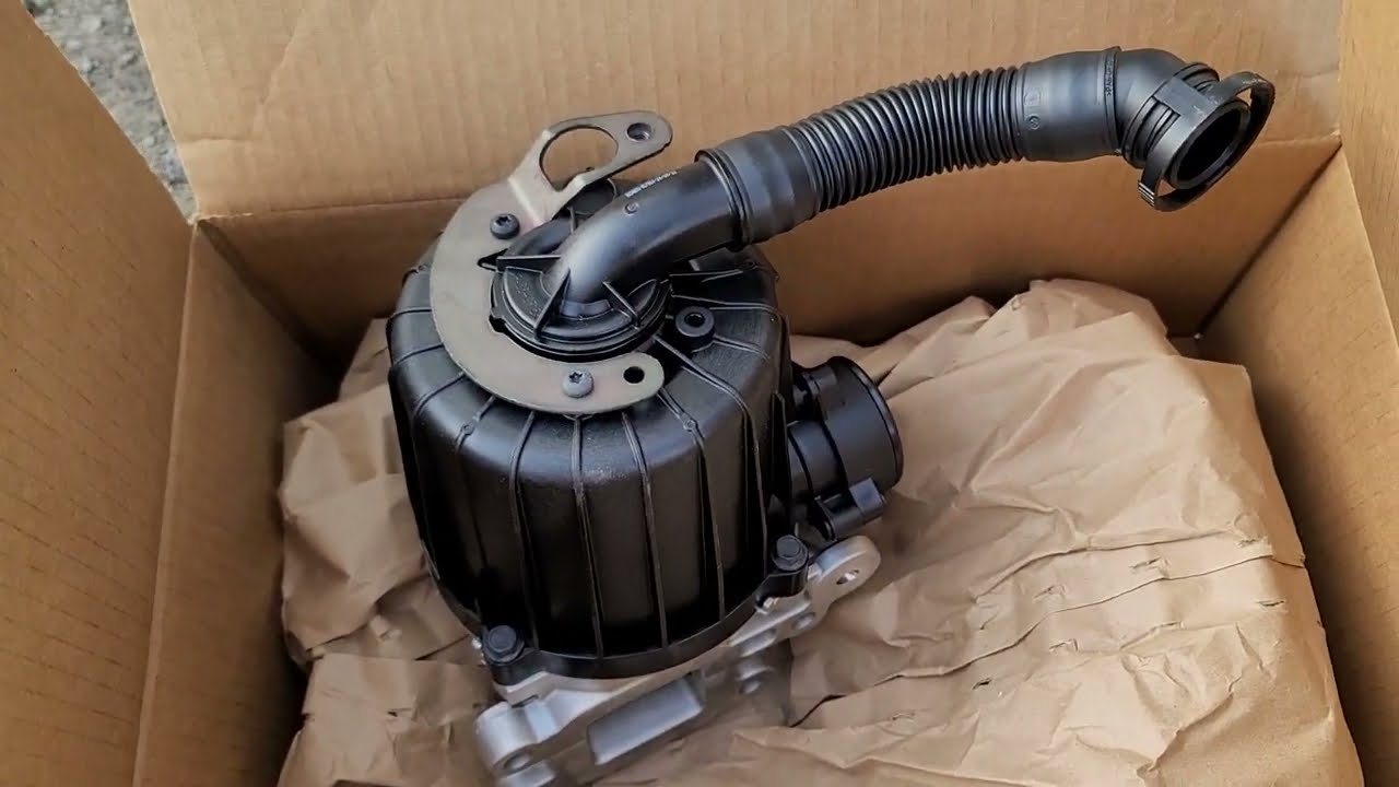 Freightliner Cascadia crankcase filter removal replacement oil separator