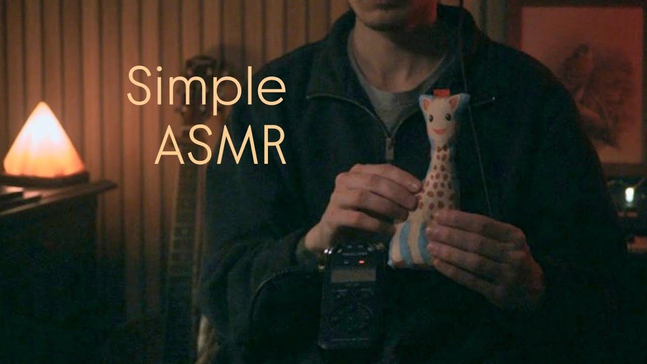 Simple & relaxing ASMR with tapping, crinkles, brushing