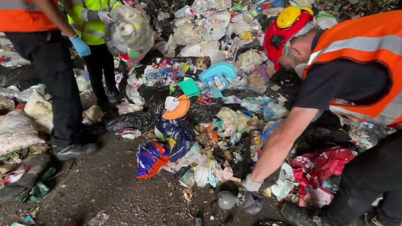 Stop putting vapes in your bin! Wrexham recycling centre suffering multiple fires