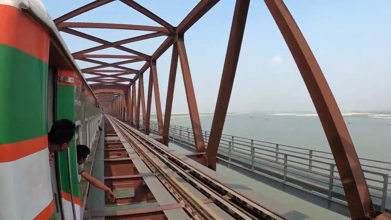 নতুন রেল সেতু তিন মিনিট ৭৫ সেকেন্ডে পার হলাম jamuna New rail bridge !!  #railway #bdrailway #speed