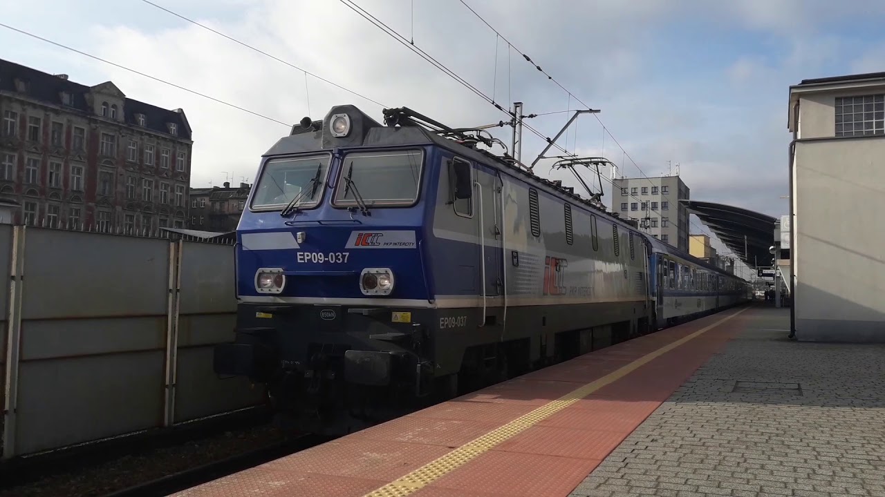 Katowice - IC Porta Moravica EP09-037 Praha Hlavni Nadrazi - Warszawa Wschodnia