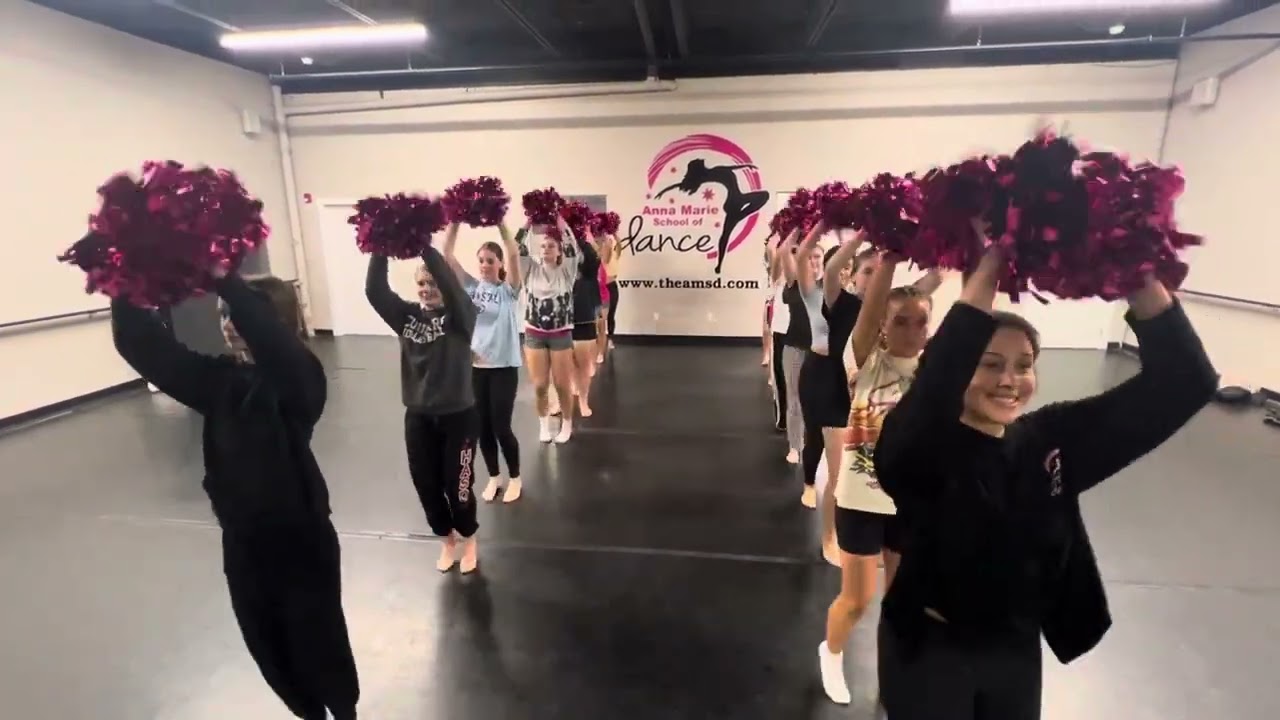 Parade Pom Dance