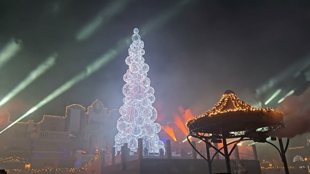 Phantasialand Kaiserplatz Illumination 2025 | Start in den Wintertraums mit Lichern und Feuerwerk!