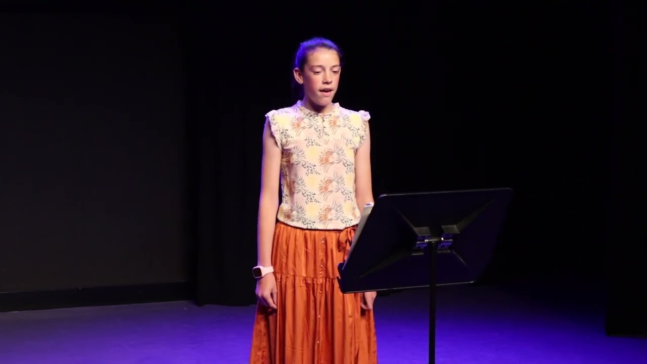 Cornelia Neven (12) sings 'L'augelletto' by Nicola Vaccai