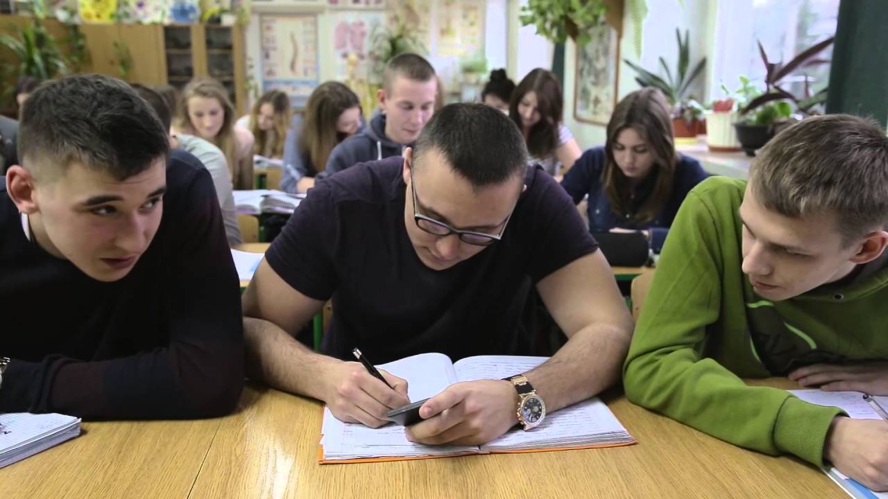 Studniówka 2016 - Czołówka III A 