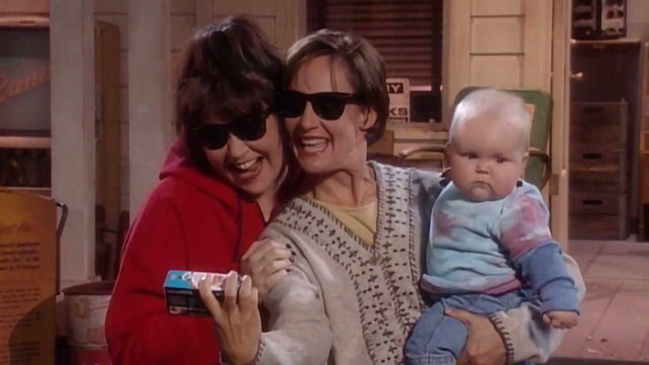 ROSEANNE CHAOS – Dan Kicked Out, Baby Jerry Rules, and Thelma & Louise Parody!