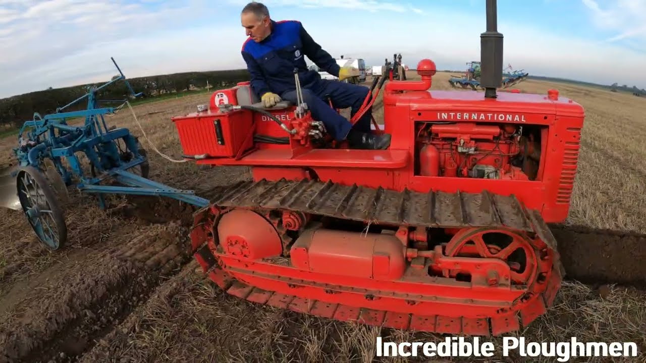1956 International Harvester DT6 4.1 Litre 4-Cyl Diesel Crawler Tractor (38 HP) Southwell 2025