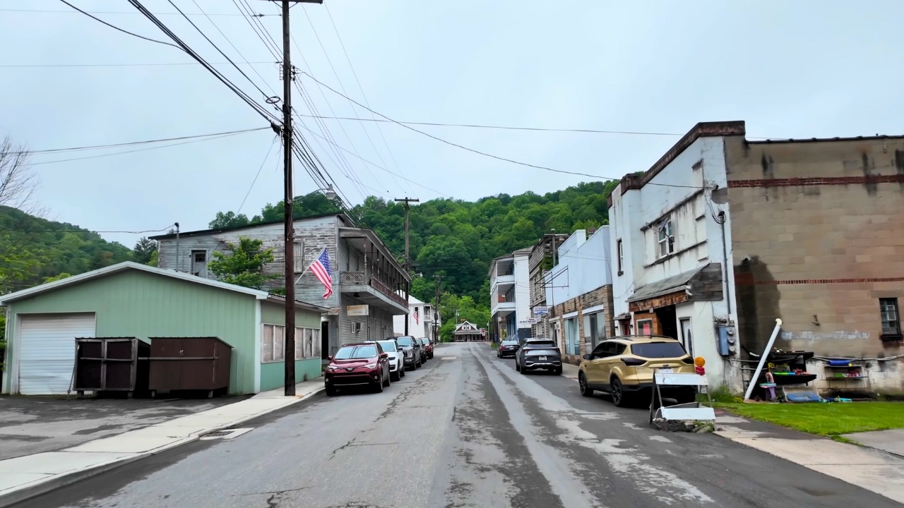 Visiting The Faded Town of Hundred West Virginia