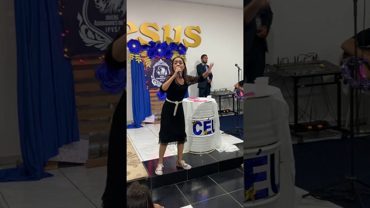 Missionária Vitória Souza, pregando no 1º Congresso de Jovens IPVNSJ (30/11/2020)