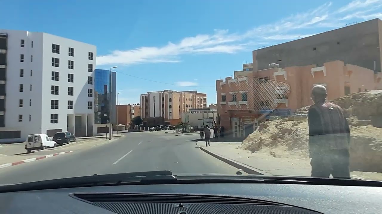 جولة سريعة في بعض شوارع مدينة العيون مرورا على وادي الساقية الحمراءLaayoune Sahara Driving Tour