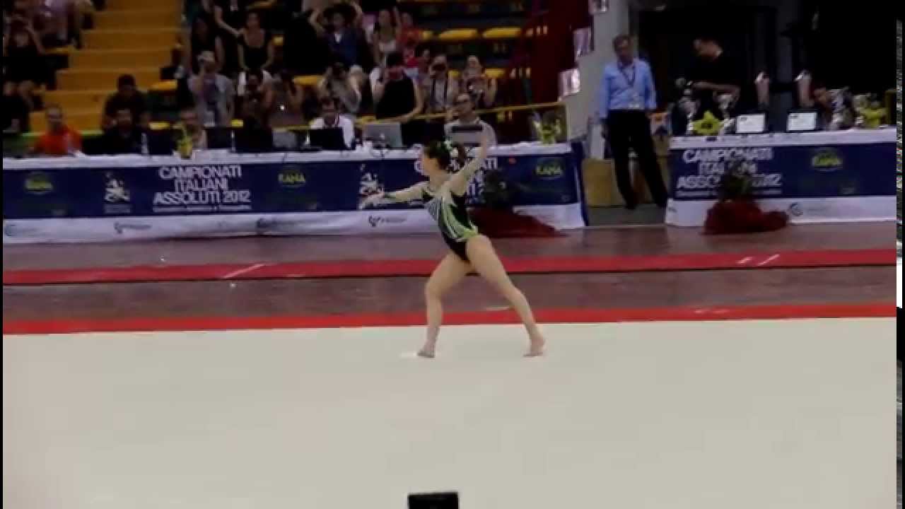 Carlotta Ferlito Assoluti Catania 2012 (corpo libero)