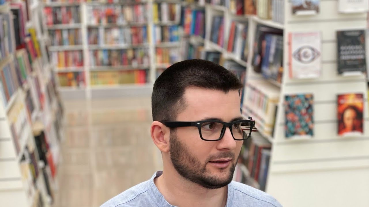 Хаси Абдуллах на радио 