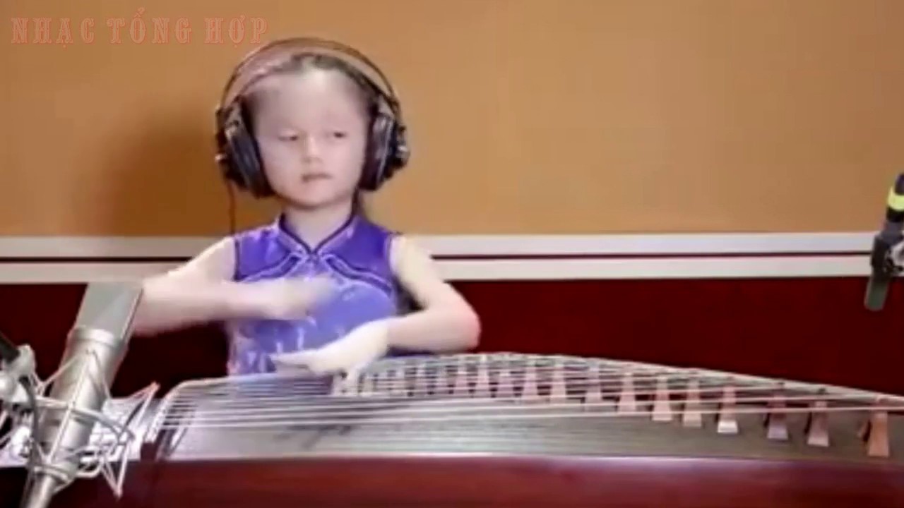 Đàn Tranh Remix - Bé Gái 4 Tuổi Đánh Đàn Tranh Remix Gây Bão Cộng Đồng Mạng