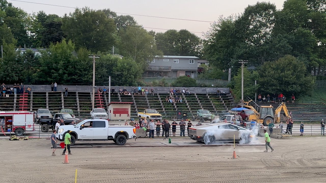Tesla Cybertruck shows up at Tough Truck Tug of War 2025