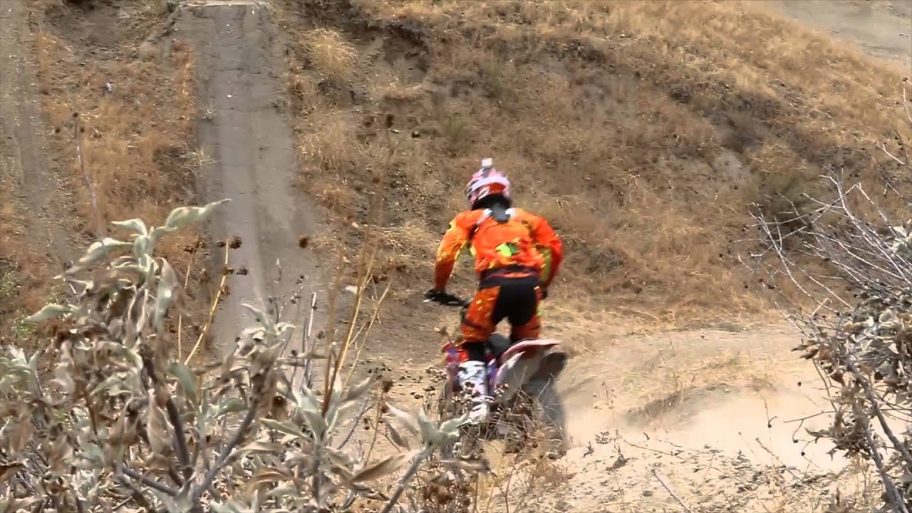 Wes Agee Hits The Hills