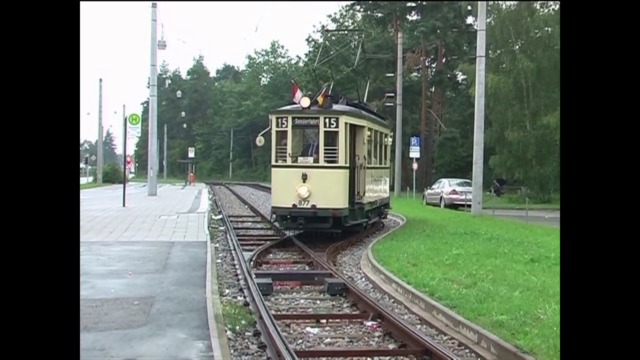 Oldtimerstra&szlig;enbahn TW 877 von 1935 in N&uuml;rnberg im August 2007