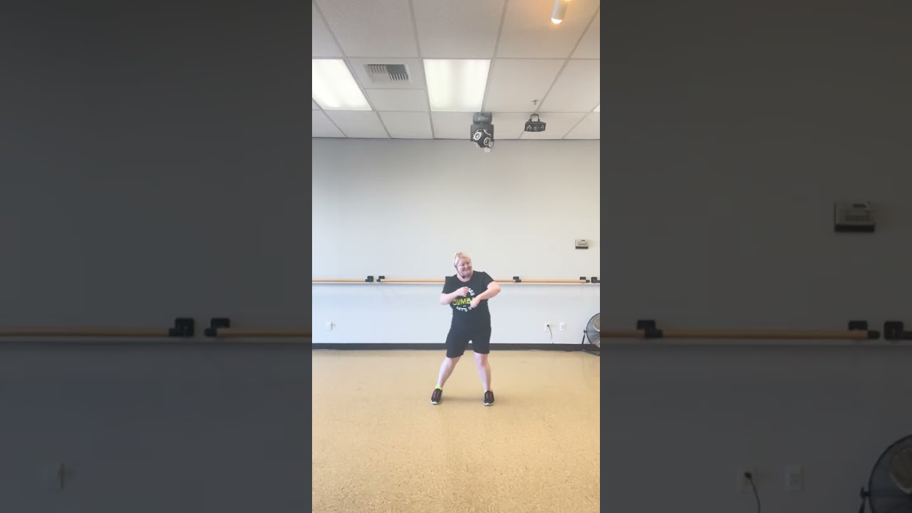 Zumba Warm up Michael Jackson “Off The Wall”routine by me #michaeljackson #michaelmovie #offthewall 