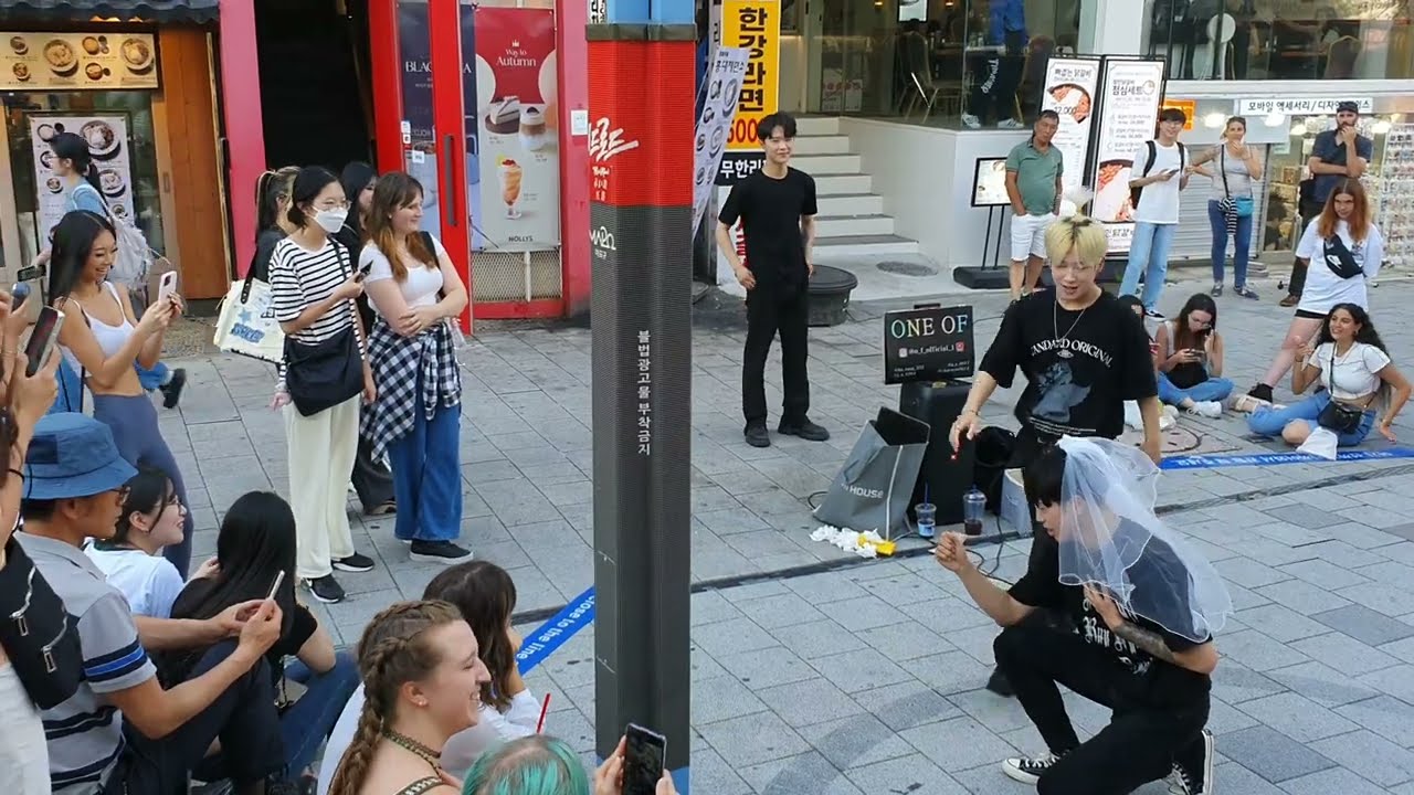 [STREET ARTIST] ONEOF. HILARIOUS HONGDAE BUSKING. 230906.